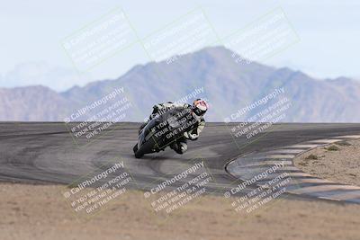 media/Nov-16-2025-Race Pace (Sun) [[8c5fa54630]]/Non Verified Riders (1st 20 Minutes)/6-Turn 12 (2pm)/